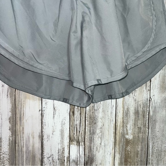 Nike Grey Tempo Shorts - Picture 3 of 4